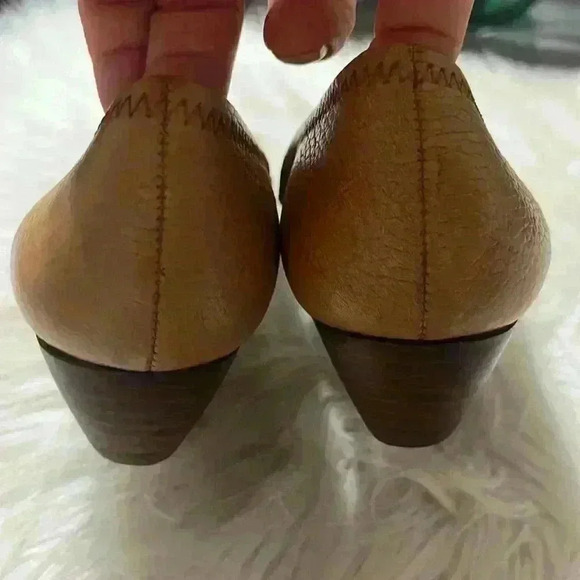 Tory Burch Brown Leather Sally Wedge Pumps Size 8M - Picture 7 of 13